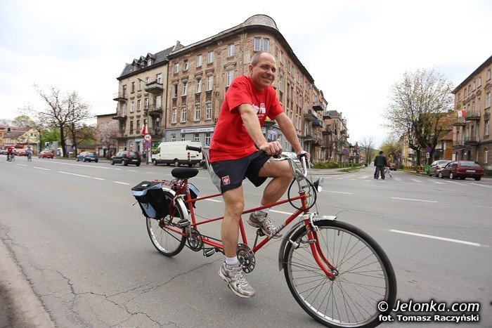 biaoczerwona-parada-na-rowerach-w-swietnych-humorach-foto-46292