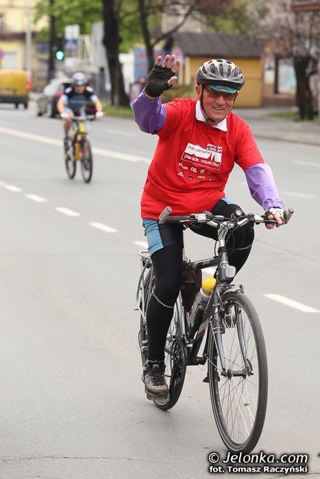 biaoczerwona-parada-na-rowerach-w-swietnych-humorach-foto-46292