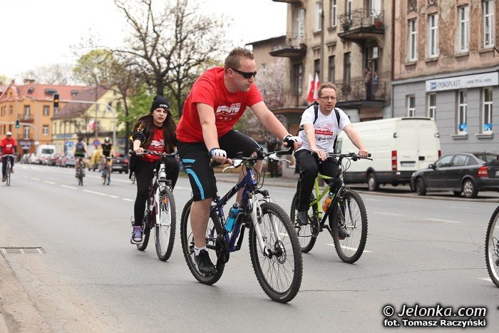 biaoczerwona-parada-na-rowerach-w-swietnych-humorach-foto-46292