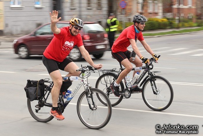 biaoczerwona-parada-na-rowerach-w-swietnych-humorach-foto-46292
