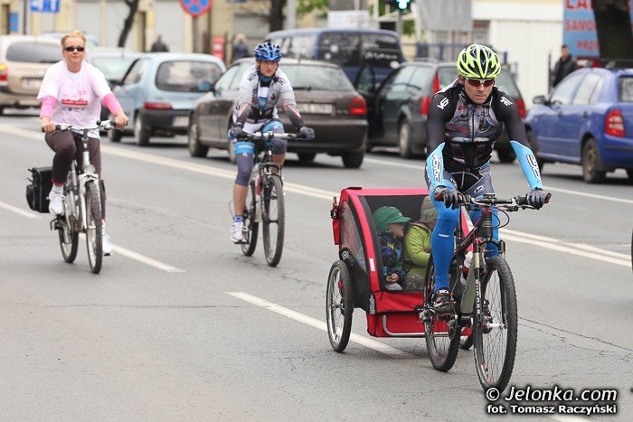 biaoczerwona-parada-na-rowerach-w-swietnych-humorach-foto-46292