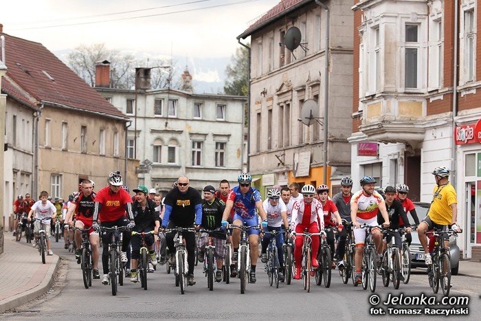 biaoczerwona-parada-na-rowerach-w-swietnych-humorach-foto-46292