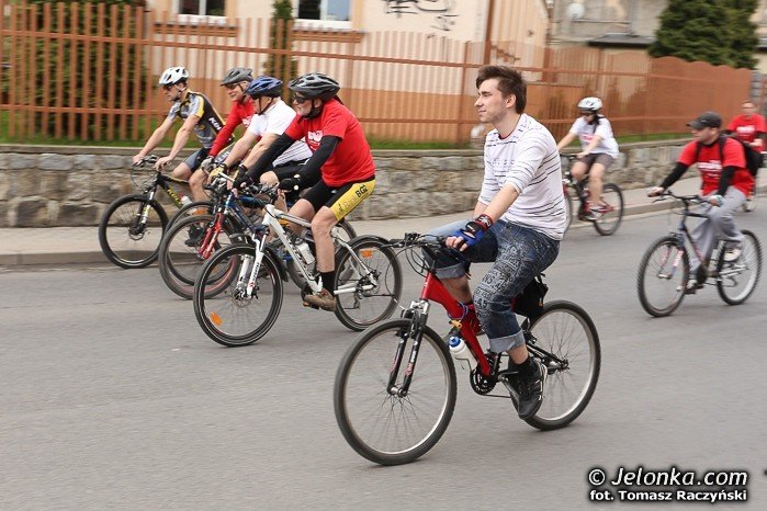 biaoczerwona-parada-na-rowerach-w-swietnych-humorach-foto-46292