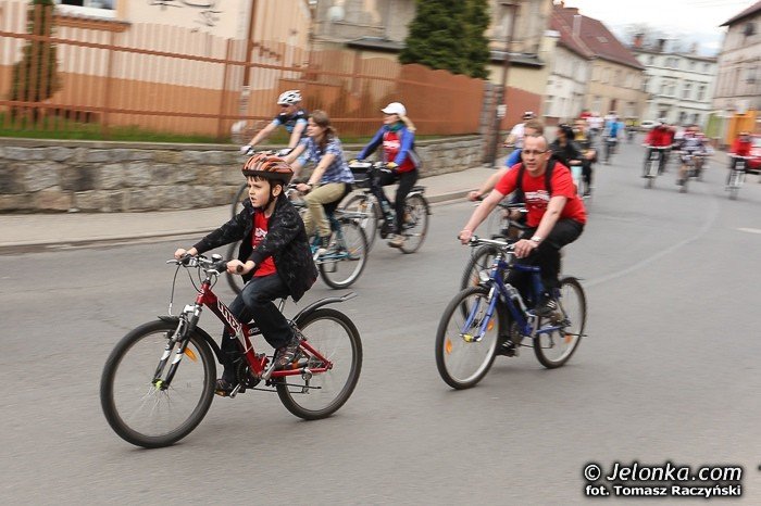 biaoczerwona-parada-na-rowerach-w-swietnych-humorach-foto-46292