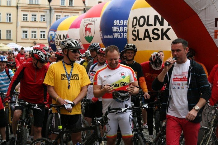 biaoczerwona-parada-na-rowerach-w-swietnych-humorach-foto-46292