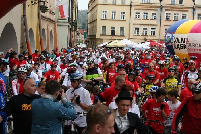 biaoczerwona-parada-na-rowerach-w-swietnych-humorach-foto-46292