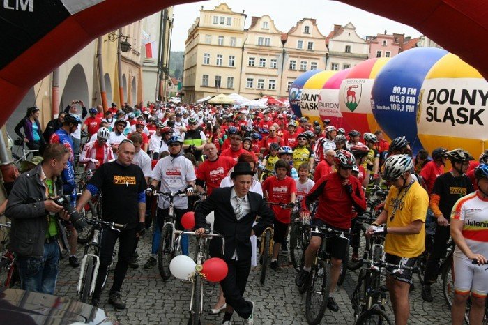 biaoczerwona-parada-na-rowerach-w-swietnych-humorach-foto-46292