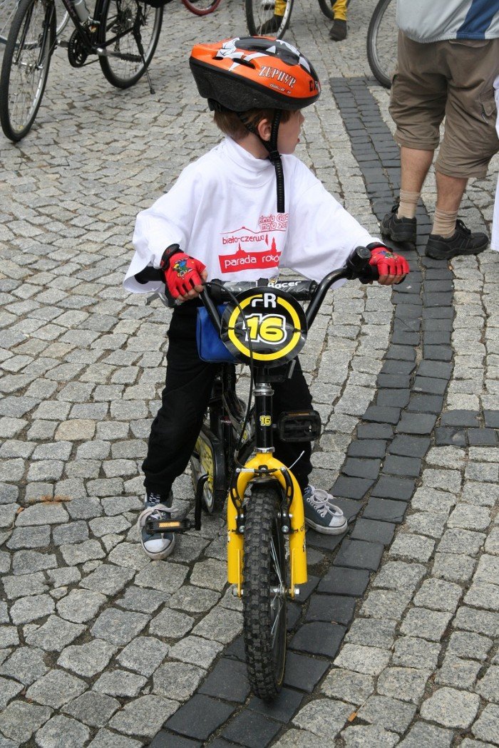 biaoczerwona-parada-na-rowerach-w-swietnych-humorach-foto-46292