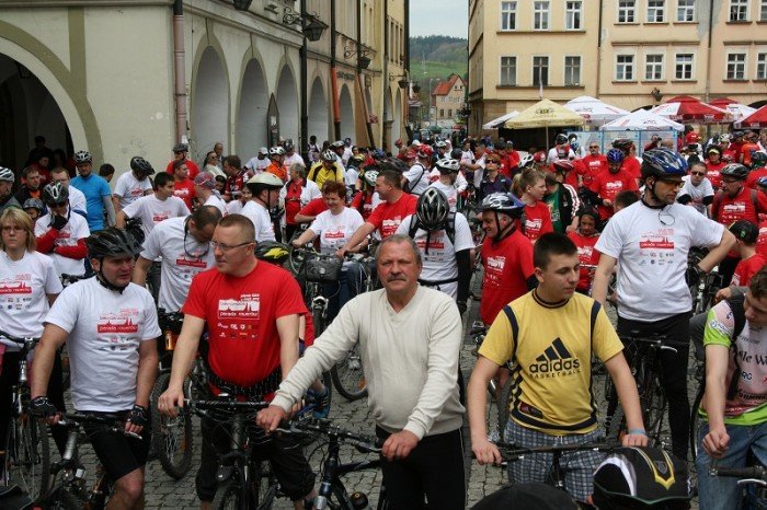 biaoczerwona-parada-na-rowerach-w-swietnych-humorach-foto-46292