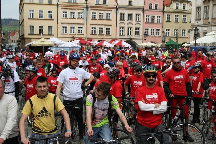biaoczerwona-parada-na-rowerach-w-swietnych-humorach-foto-46292