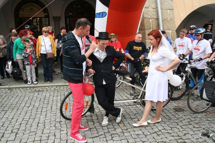 biaoczerwona-parada-na-rowerach-w-swietnych-humorach-foto-46292