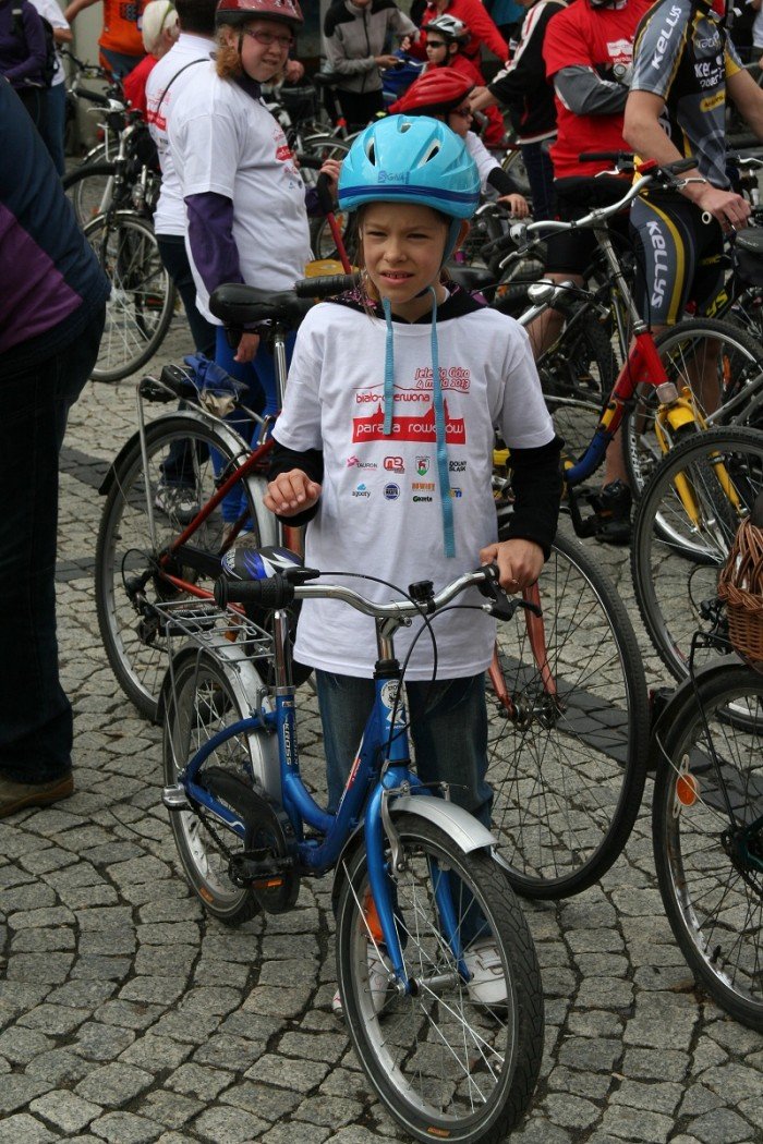 biaoczerwona-parada-na-rowerach-w-swietnych-humorach-foto-46292