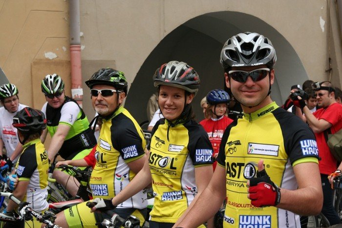 biaoczerwona-parada-na-rowerach-w-swietnych-humorach-foto-46292