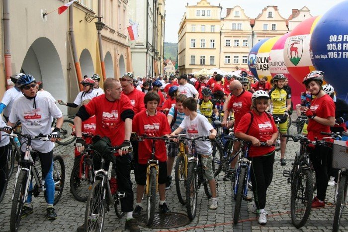 biaoczerwona-parada-na-rowerach-w-swietnych-humorach-foto-46292