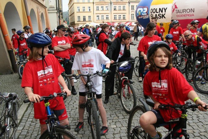 biaoczerwona-parada-na-rowerach-w-swietnych-humorach-foto-46292