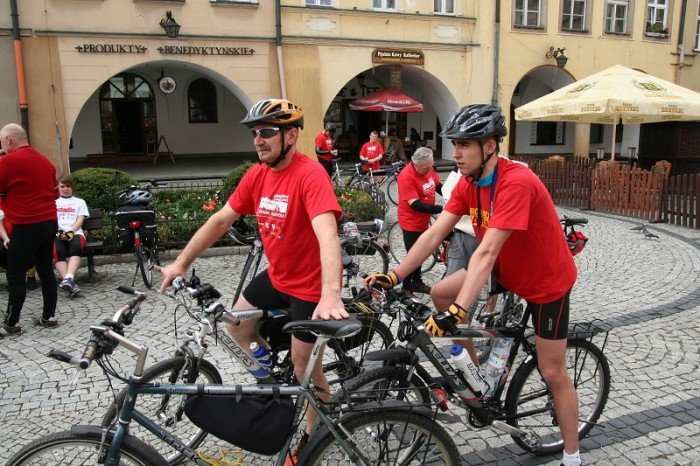 biaoczerwona-parada-na-rowerach-w-swietnych-humorach-foto-46292