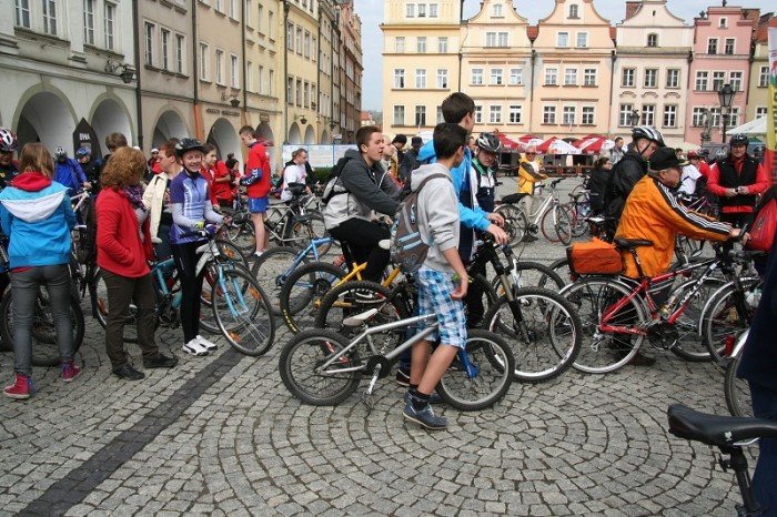 biaoczerwona-parada-na-rowerach-w-swietnych-humorach-foto-46292