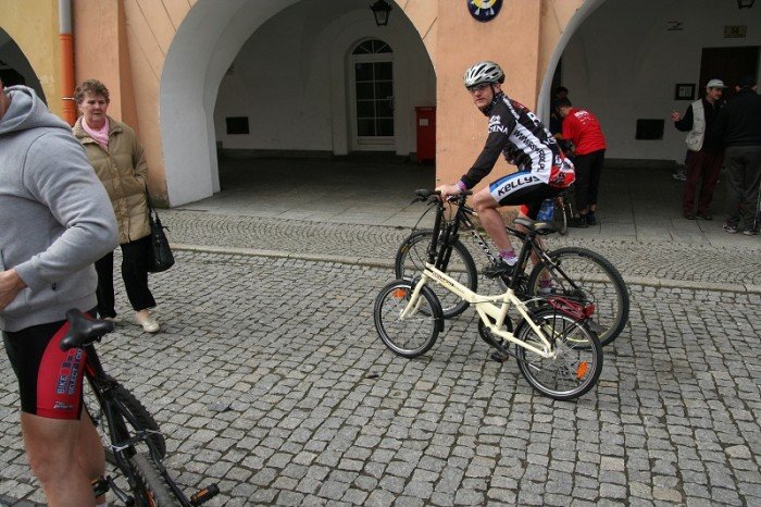 biaoczerwona-parada-na-rowerach-w-swietnych-humorach-foto-46292