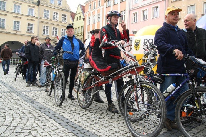 biaoczerwona-parada-na-rowerach-w-swietnych-humorach-foto-46292
