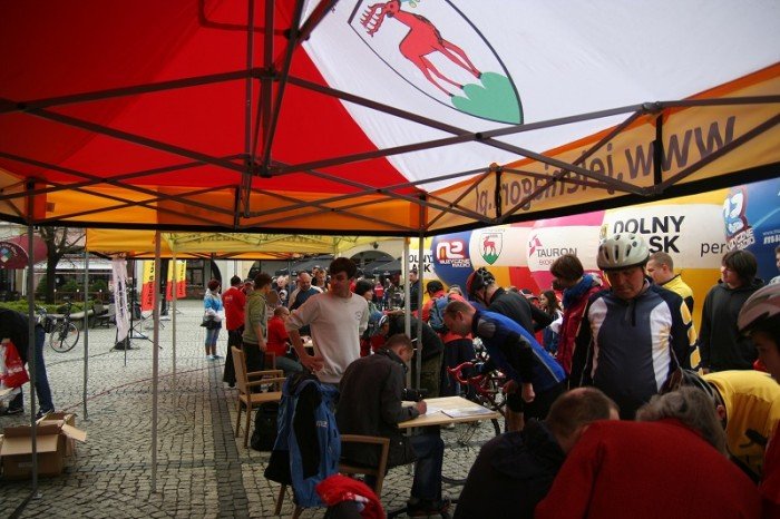 biaoczerwona-parada-na-rowerach-w-swietnych-humorach-foto-46292