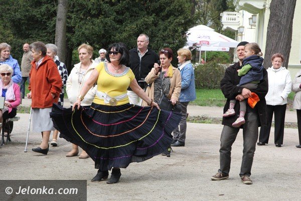 w-meksykanskich-rytmach-bawili-sie-w-cieplicach-foto-46304