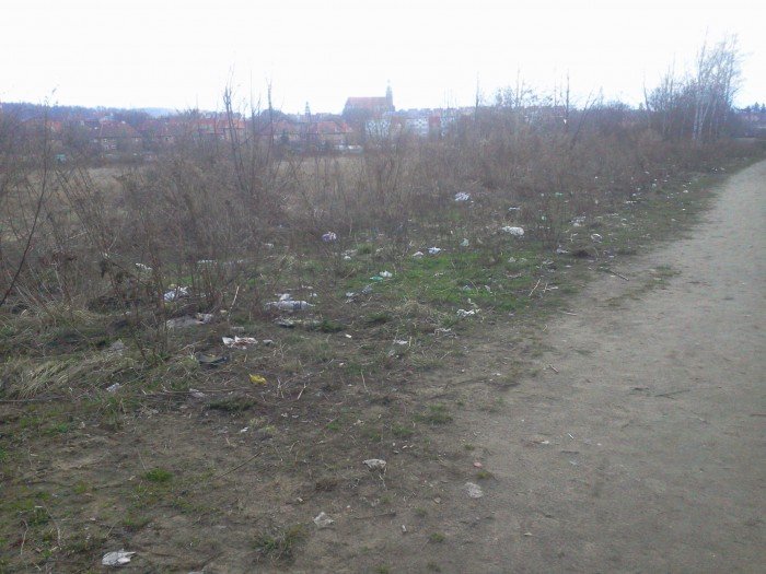 czytelnik-wzgorza-omnickie-zamieniaja-sie-w-cross-i-wielkie-smietnisko-foto-46306