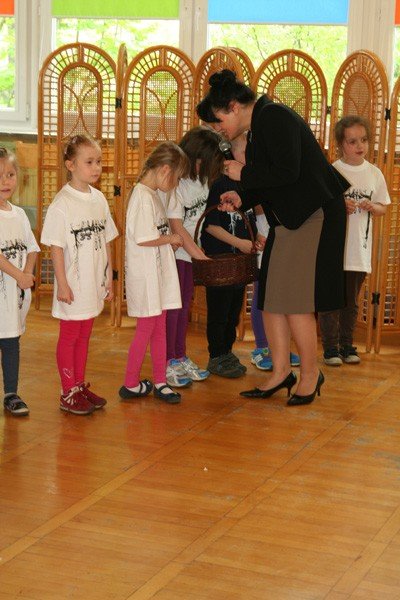 jeleniogorskie-maluchy-na-przegladzie-teatrow-przedszkolnych-pieknie-graja-foto-46472