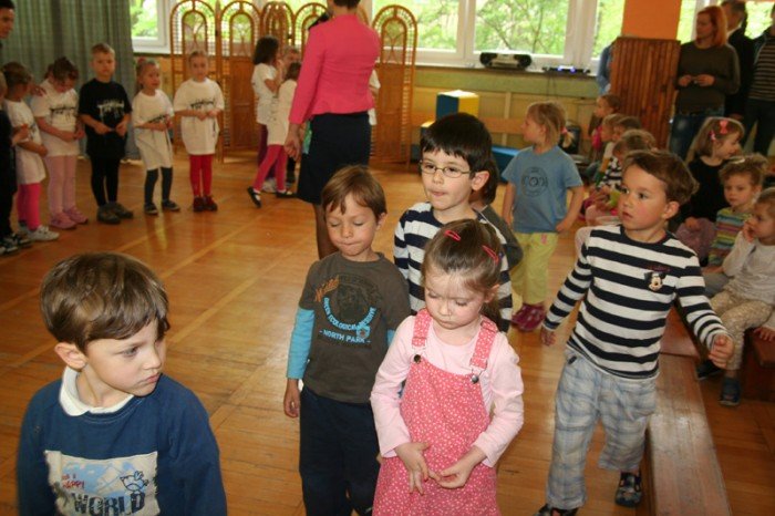 jeleniogorskie-maluchy-na-przegladzie-teatrow-przedszkolnych-pieknie-graja-foto-46472