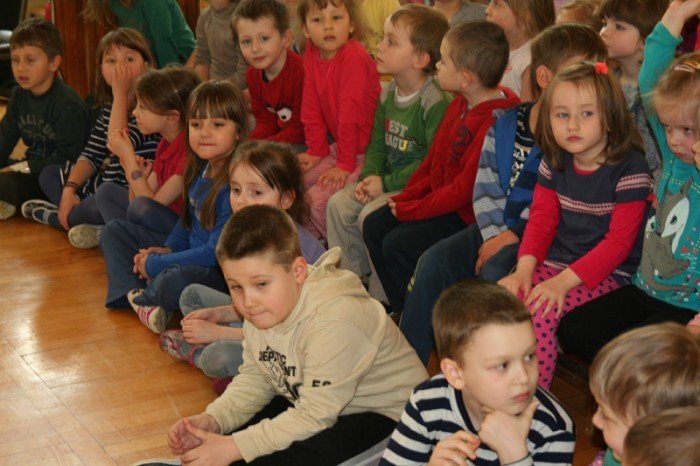 jeleniogorskie-maluchy-na-przegladzie-teatrow-przedszkolnych-pieknie-graja-foto-46472