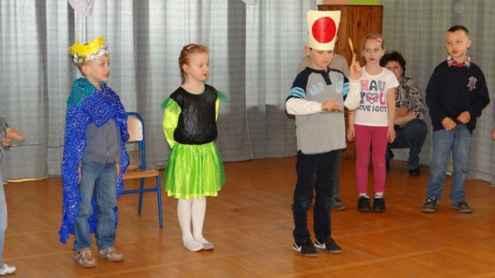 jeleniogorskie-maluchy-na-przegladzie-teatrow-przedszkolnych-pieknie-graja-foto-46472