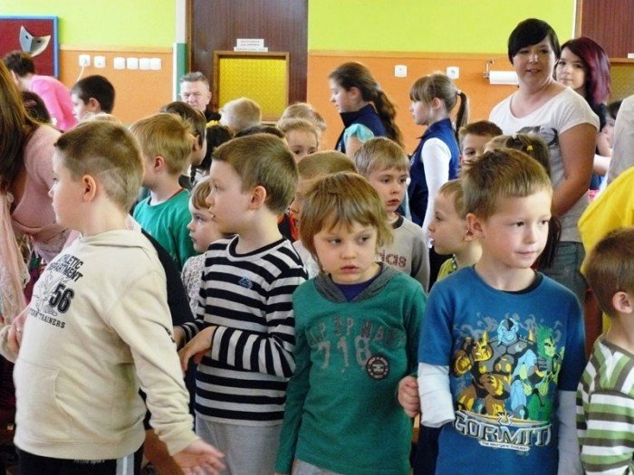 jeleniogorskie-maluchy-na-przegladzie-teatrow-przedszkolnych-pieknie-graja-foto-46472