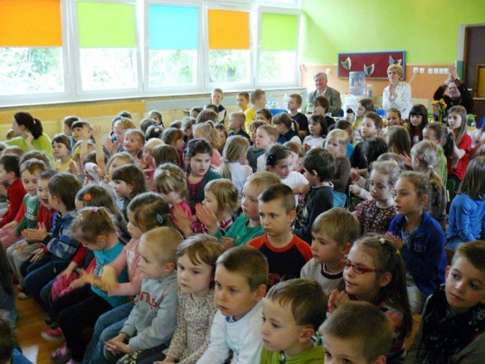 jeleniogorskie-maluchy-na-przegladzie-teatrow-przedszkolnych-pieknie-graja-foto-46472