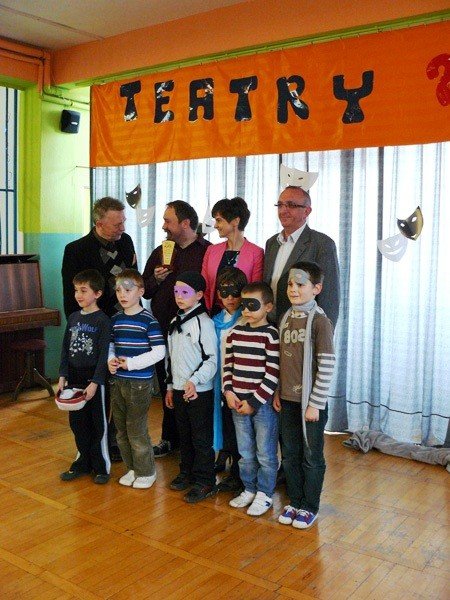 jeleniogorskie-maluchy-na-przegladzie-teatrow-przedszkolnych-pieknie-graja-foto-46472