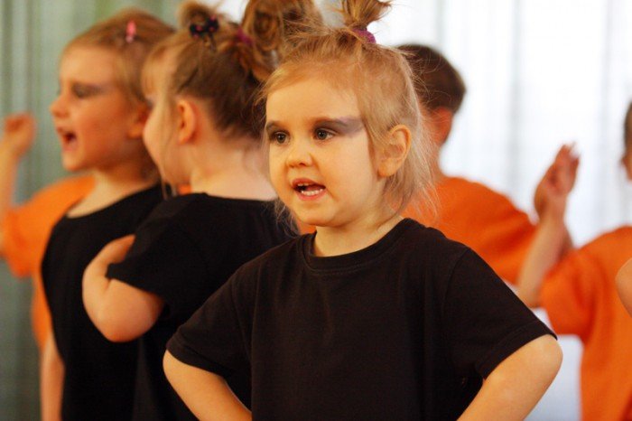 jeleniogorskie-maluchy-na-przegladzie-teatrow-przedszkolnych-pieknie-graja-foto-46472