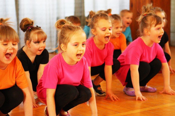 jeleniogorskie-maluchy-na-przegladzie-teatrow-przedszkolnych-pieknie-graja-foto-46472