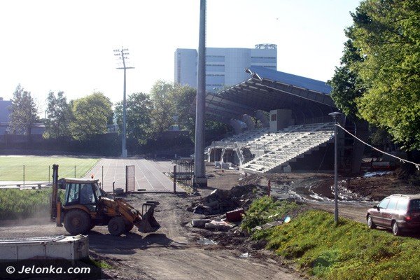zatrudnieni-na-budowie-stadionu-bez-wypat-foto-46483