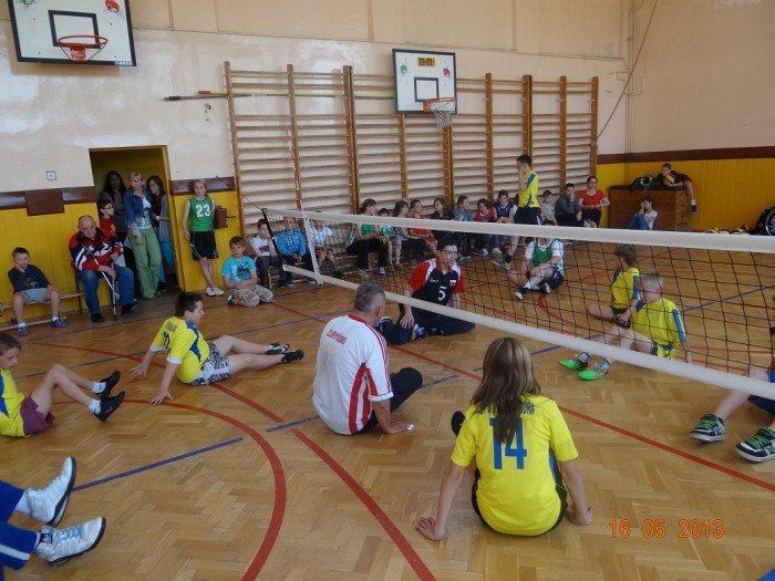 wszyscy-gramy-w-siate-dzisiaj-spotkanie-w-sp-8-foto-46491