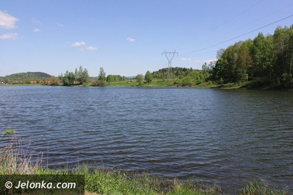sniete-i-chore-ryby-w-tzw-balatonie-w-staniszowie-foto-46506