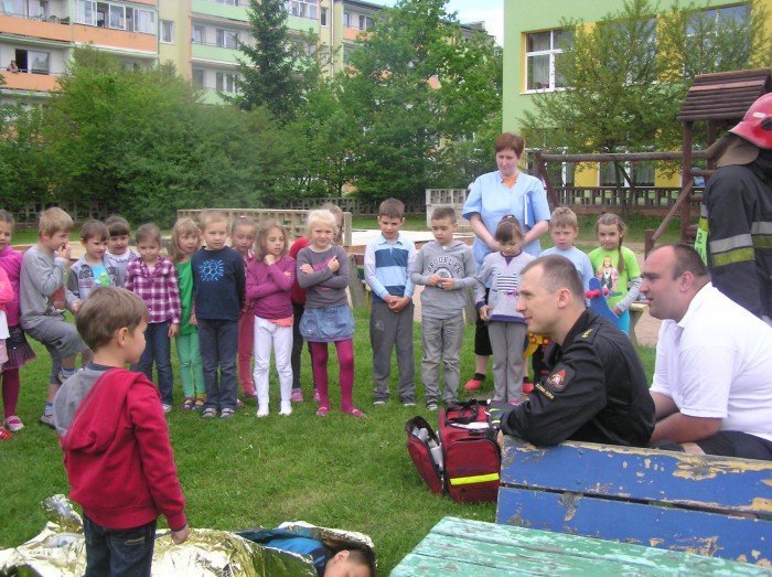 pozorowany-pozar-w-przedszkolu-dzieci-swietnie-sobie-poradziy-foto-46619