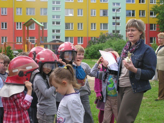 pozorowany-pozar-w-przedszkolu-dzieci-swietnie-sobie-poradziy-foto-46619