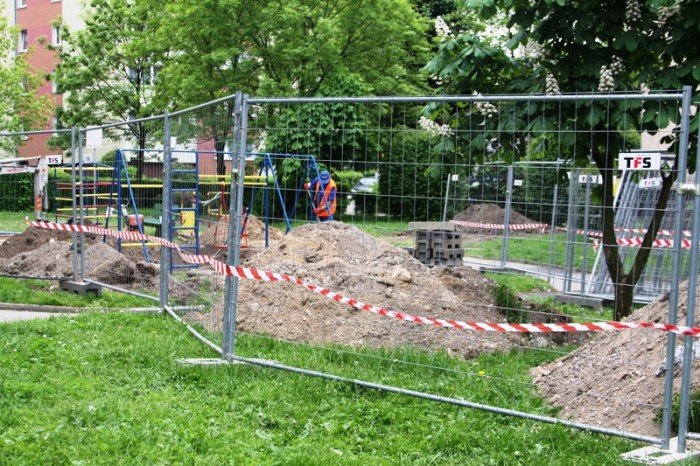 ciepa-woda-popynie-z-sieci-potora-tysiaca-junkersow-do-lamusa-foto-46620