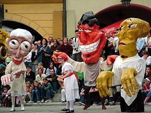 iii-dzien-miedzynarodowego-festiwalu-teatrow-ulicznych-reportaz-4665