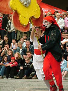 iii-dzien-miedzynarodowego-festiwalu-teatrow-ulicznych-reportaz-4665