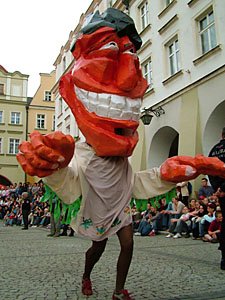 iii-dzien-miedzynarodowego-festiwalu-teatrow-ulicznych-reportaz-4665