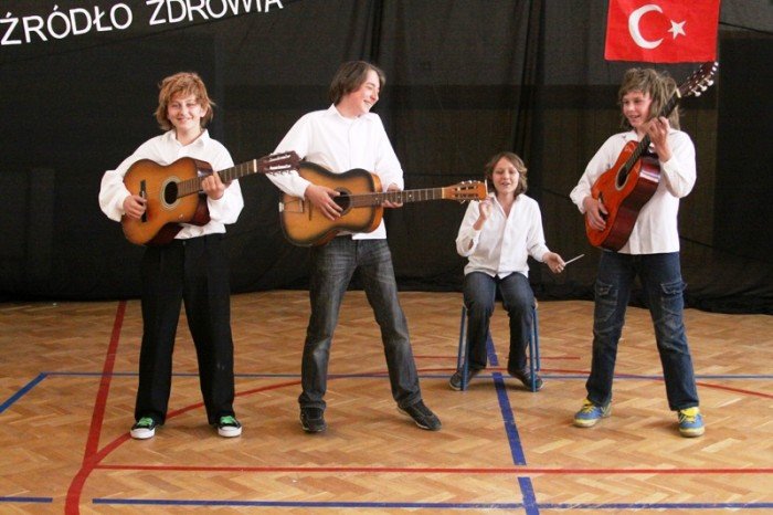 wielki-festyn-na-pozegnanie-gosci-z-europy-foto-46669