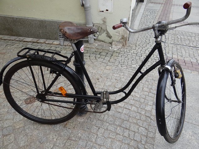 cyklisci-paradowali-retro-i-osobliwie-foto-46709