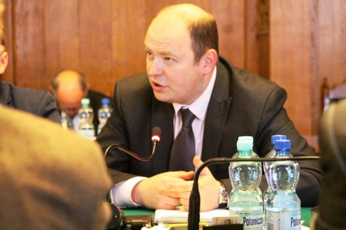 burzliwa-sesja-rady-o-przyszosci-jeleniej-gory-i-sprawach-zalegych-foto-46729