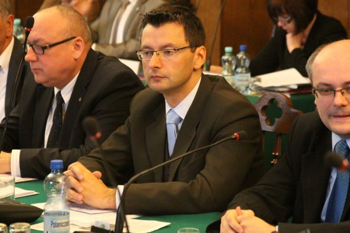 burzliwa-sesja-rady-o-przyszosci-jeleniej-gory-i-sprawach-zalegych-foto-46729