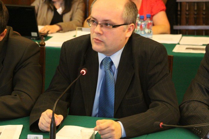 burzliwa-sesja-rady-o-przyszosci-jeleniej-gory-i-sprawach-zalegych-foto-46729