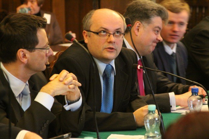 burzliwa-sesja-rady-o-przyszosci-jeleniej-gory-i-sprawach-zalegych-foto-46729